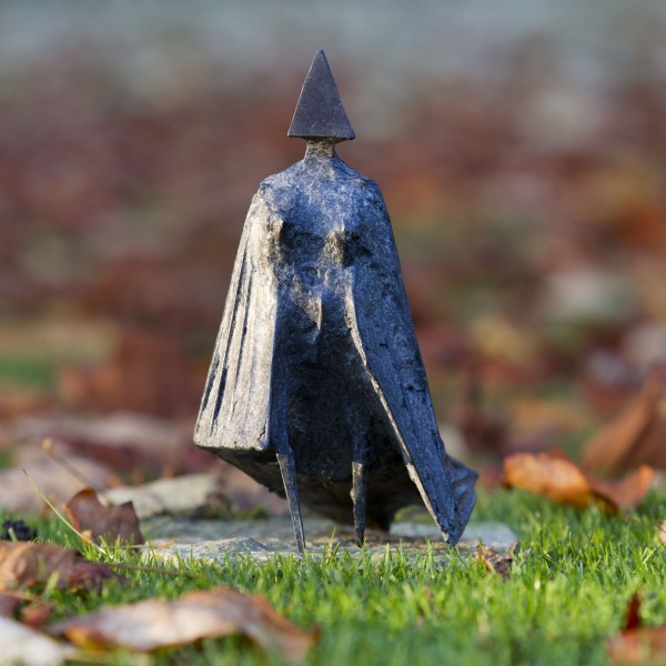 Cloaked Figure III (1977), Bronze, Edition 6 of 8, H24cm, CR745
